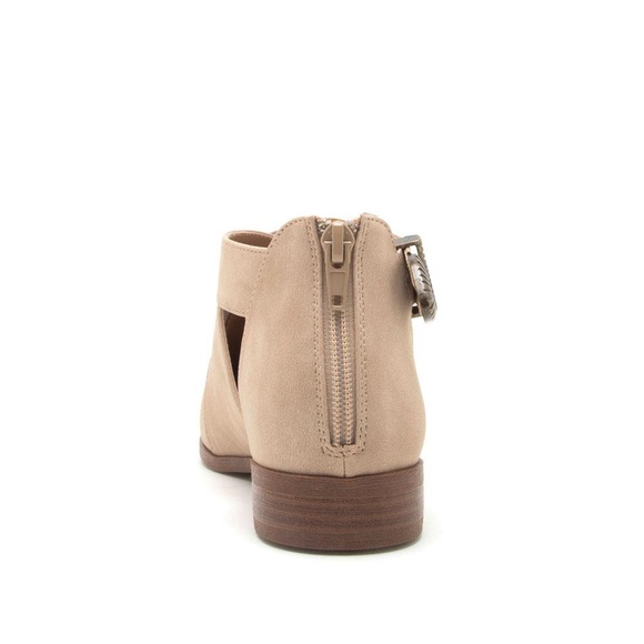 Qupid women’s Taupe Cross Band Ballerinas - Picture 4 of 5